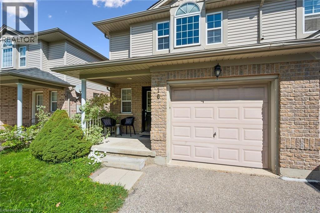 516 DANSBURY Drive — photo 3