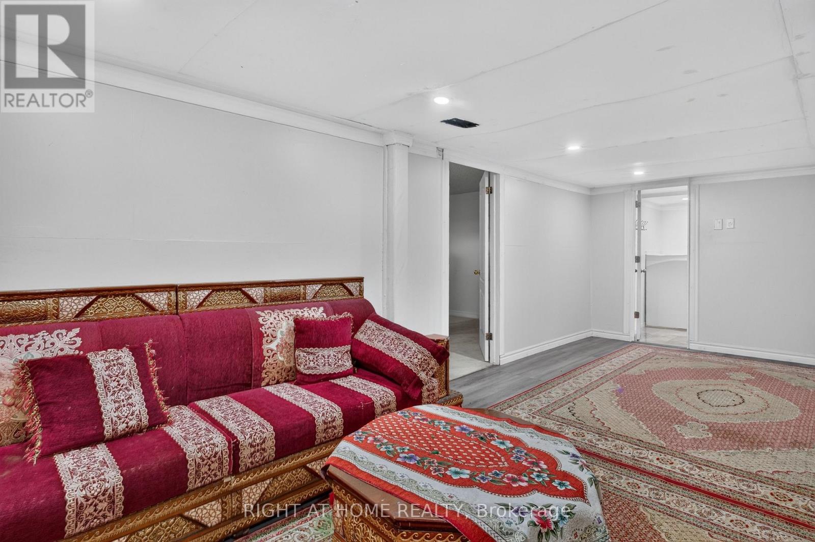 12 BASLAW DRIVE, Ottawa. Luxury613. By Peter Sagos - Image 35