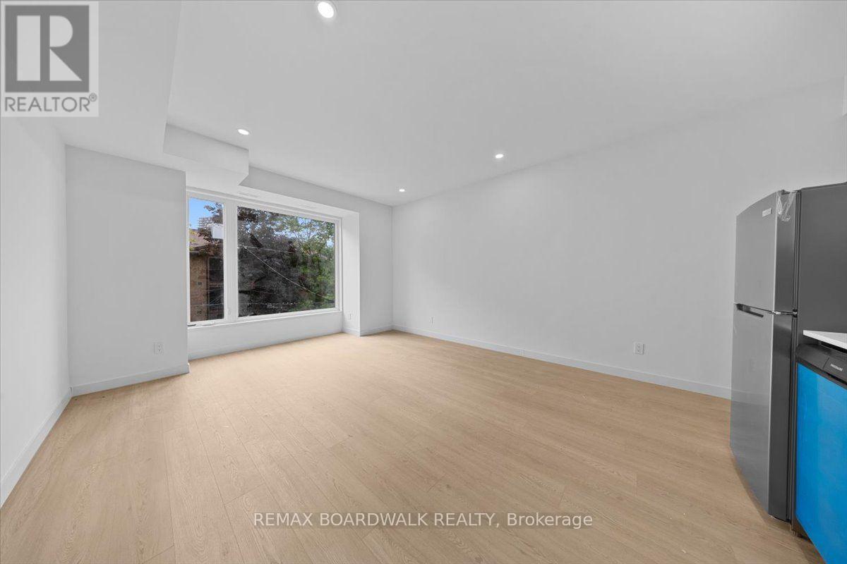 3 Bed, 2 Bath Multi-Family for Rent in Ottawa – UNIT 3 – 315 SAVARD AVENUE, Ottawa – MLS# X13788722 - Image 7