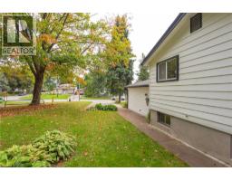 Primary Bedroom - 218 Pinedale Drive, Kitchener, ON N2E1K3 Photo 6
