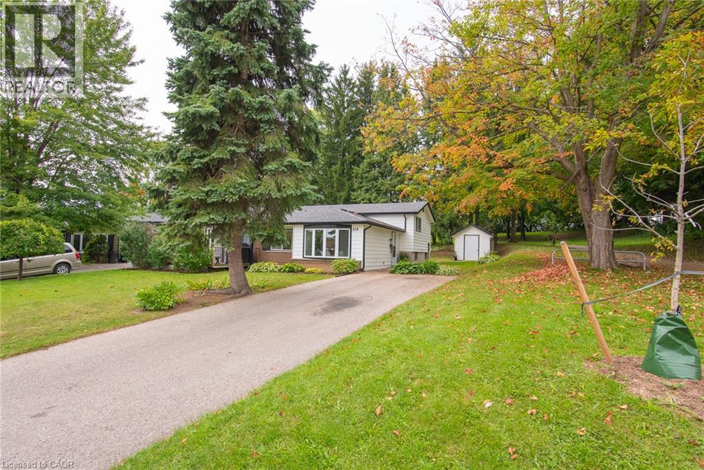 218 PINEDALE Drive — photo 2