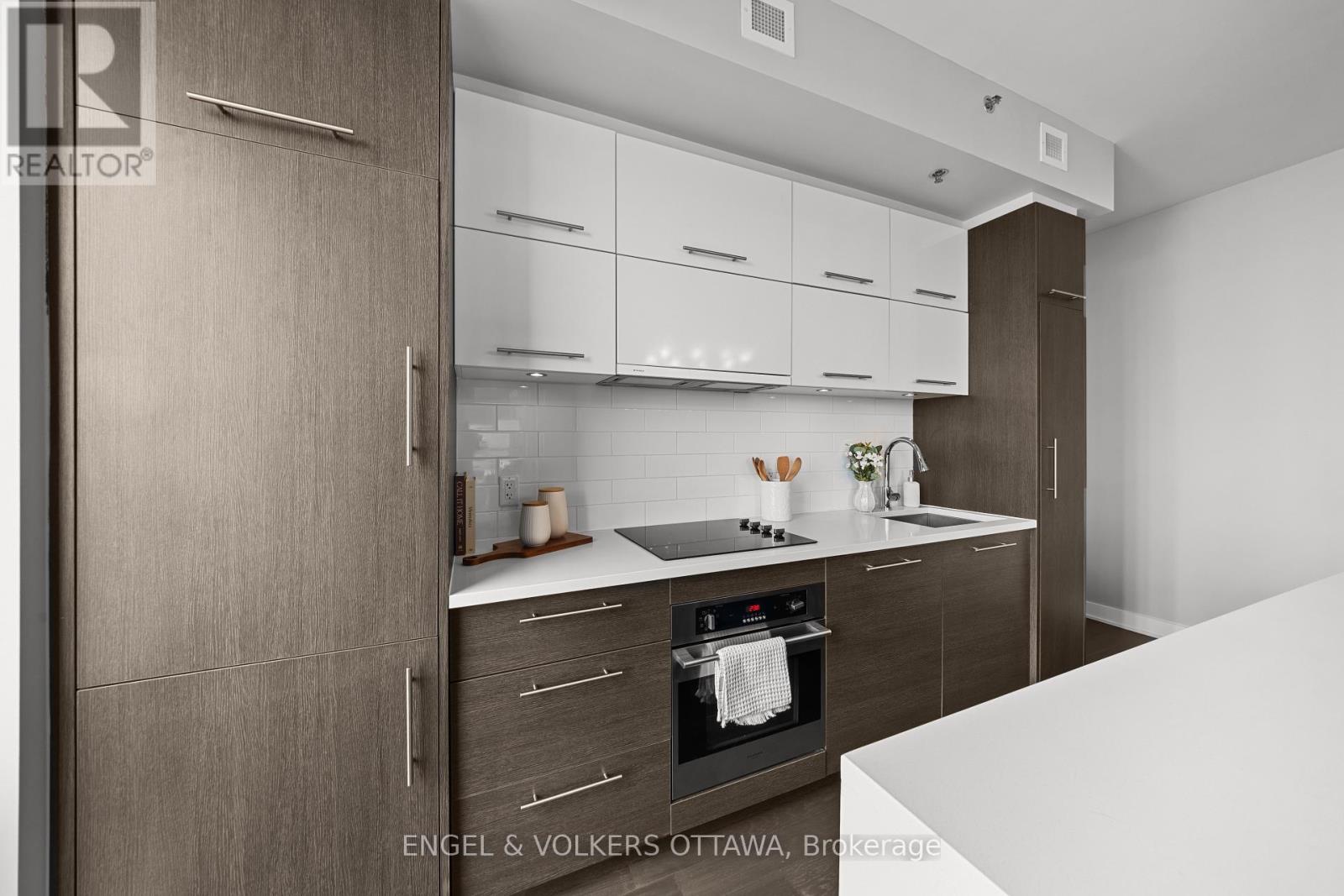 701 – 428 SPARKS STREET, Ottawa. Luxury613. By Peter Sagos - Image 11