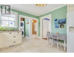 206 Fox Street, Lunenburg, NS B0J2C0 Photo 15