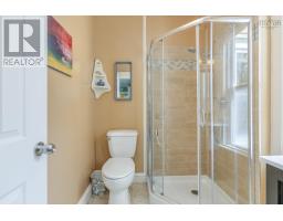 206 Fox Street, Lunenburg, NS B0J2C0 Photo 17