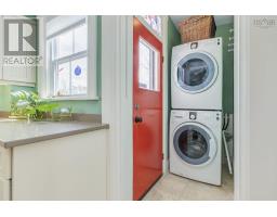 206 Fox Street, Lunenburg, NS B0J2C0 Photo 19