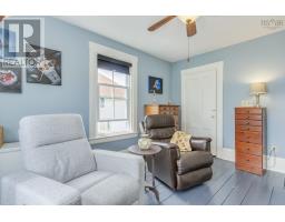 206 Fox Street, Lunenburg, NS B0J2C0 Photo 32