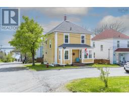 206 Fox Street, Lunenburg, NS B0J2C0 Photo 41