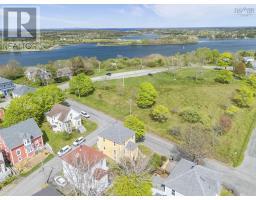 206 Fox Street, Lunenburg, NS B0J2C0 Photo 42