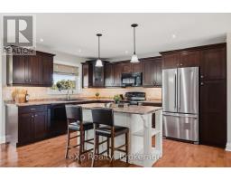 Kitchen - 7204 Highway 89, Southgate, ON N0G2L0 Photo 7