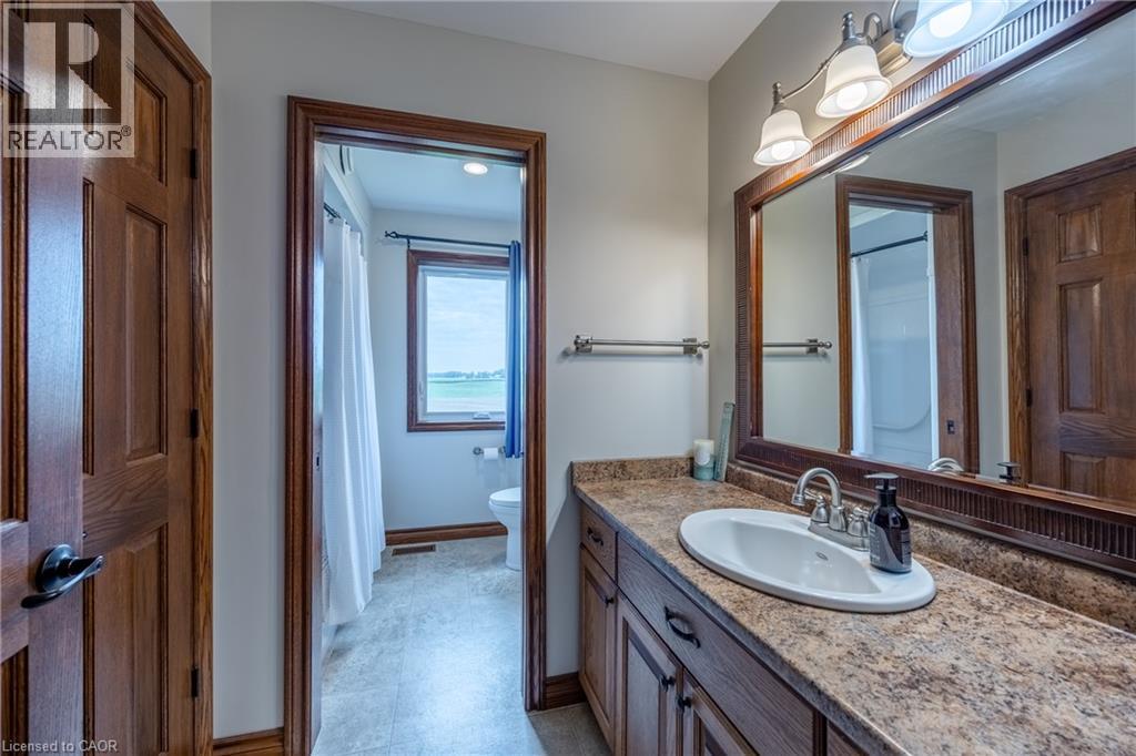 493 FISHER'S GLEN Road - Image 16