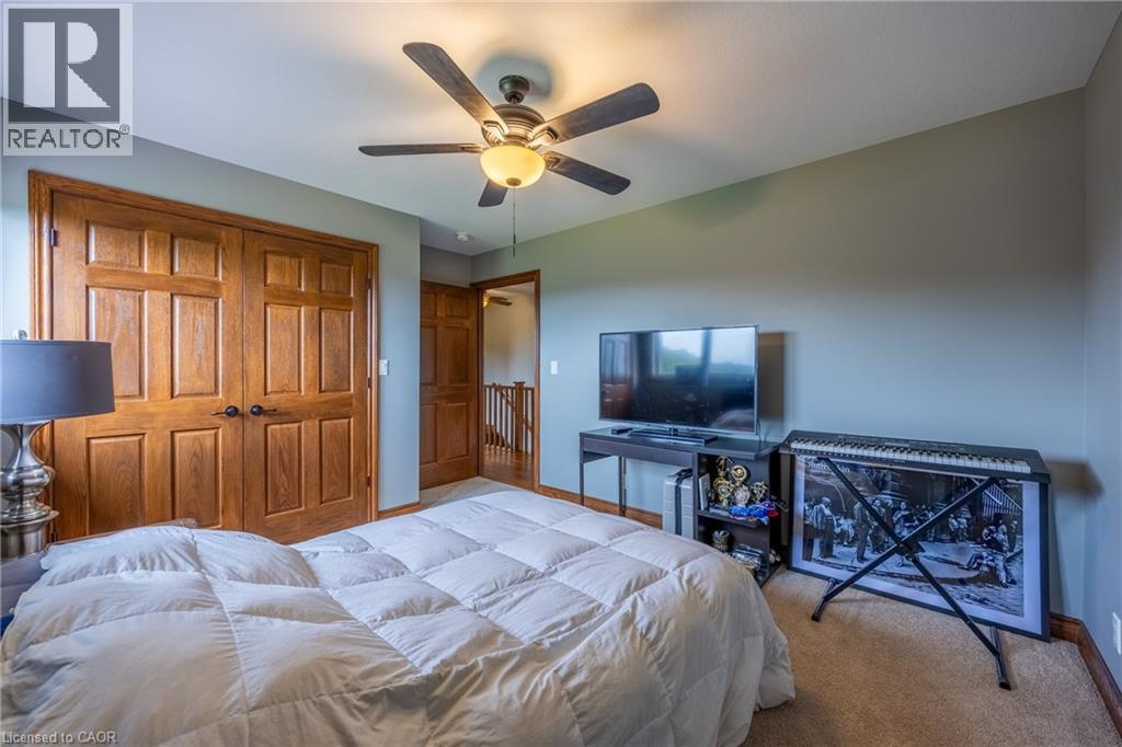 493 FISHER'S GLEN Road - Image 18