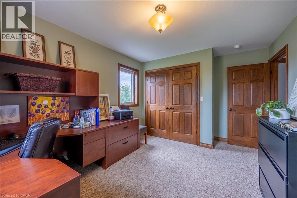 493 FISHER'S GLEN Road - Image 20