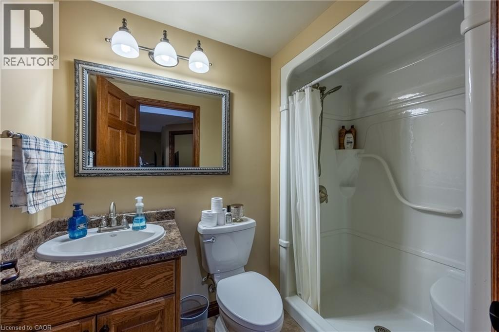 493 FISHER'S GLEN Road - Image 22