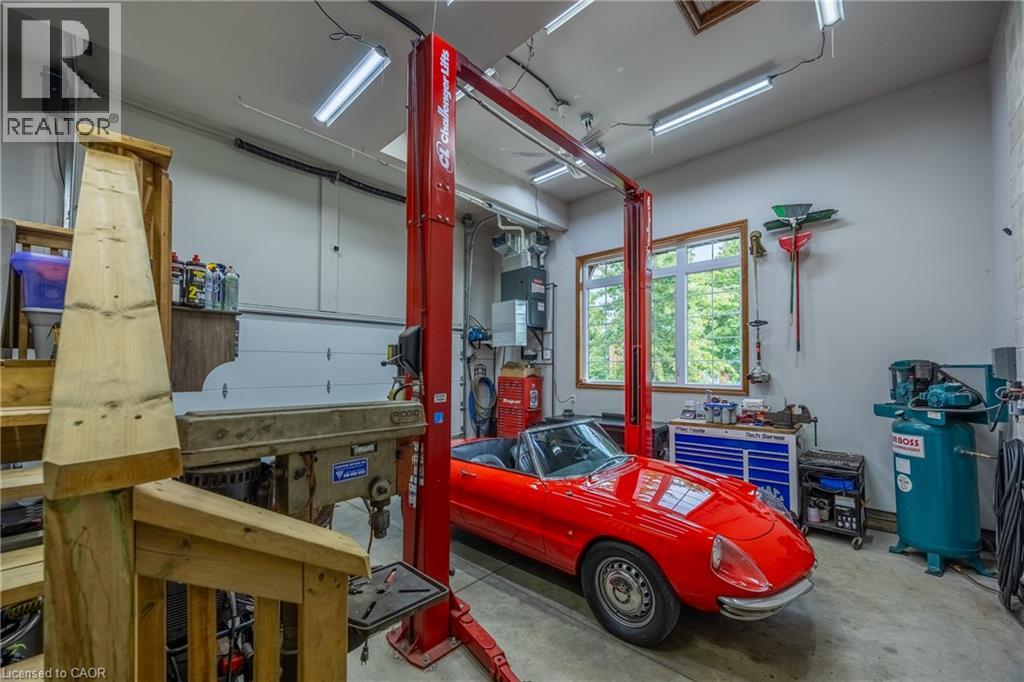 493 FISHER'S GLEN Road - Image 27