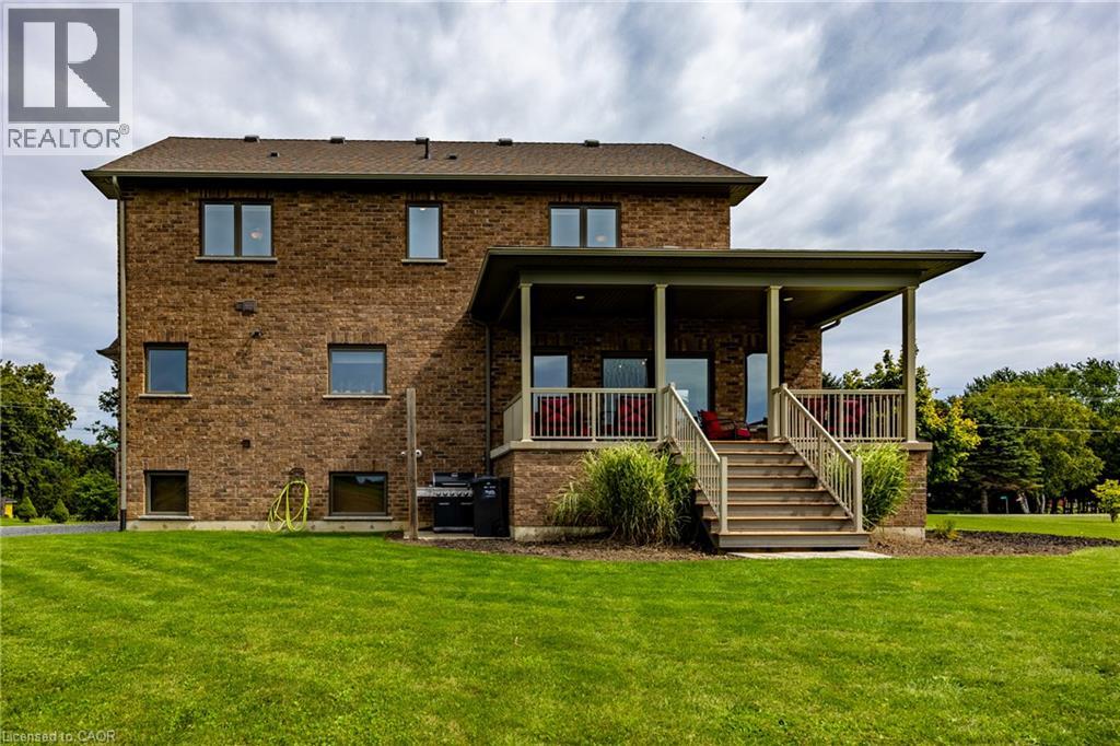 493 FISHER'S GLEN Road - Image 36