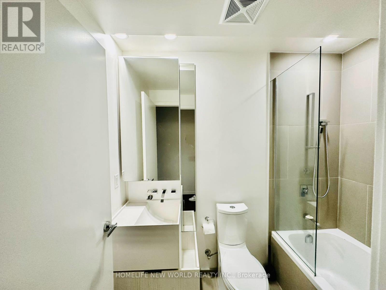 #5004 1 BLOOR STREET E - Image 37