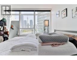 812 - 17 Bathurst Street, Toronto, ON M5V0N1 Photo 10