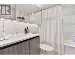 812 - 17 Bathurst Street, Toronto, ON M5V0N1 Photo 11