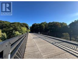 5 - 1648 Bathurst Street, Toronto, ON M5P3J7 Photo 33