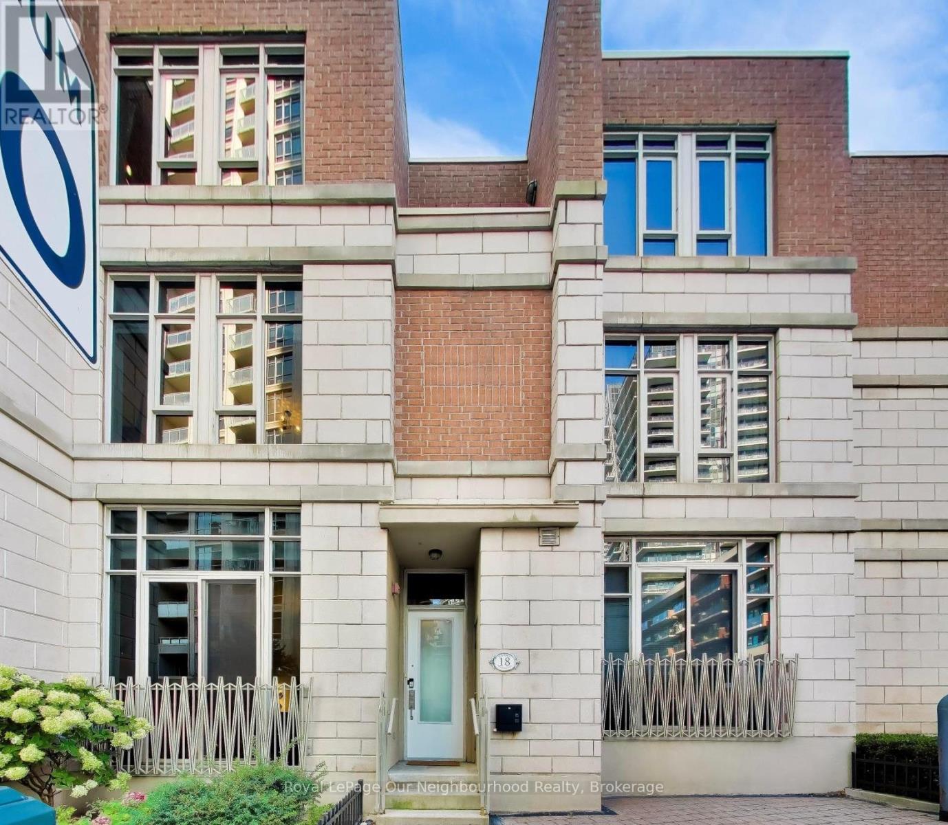 Photo of TH8 - 18 GRAND MAGAZINE STREET