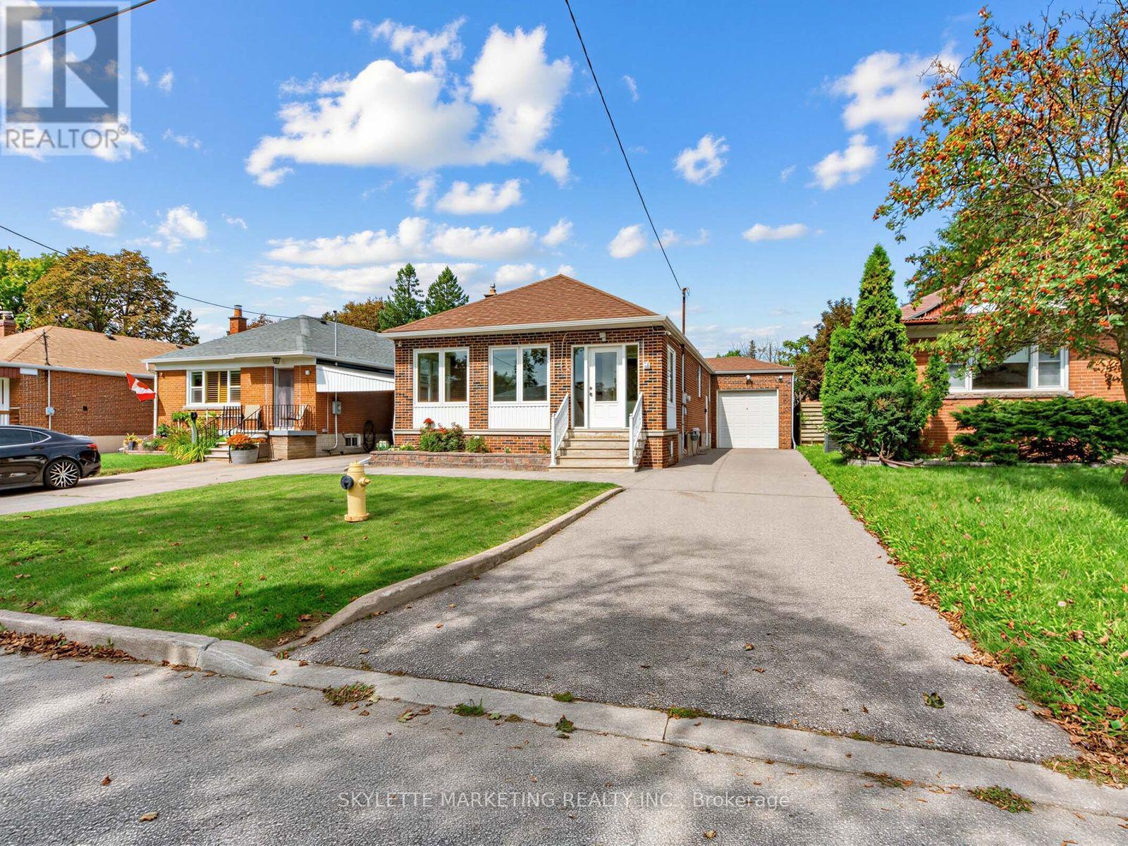 14 BARDWELL CRESCENT - 1