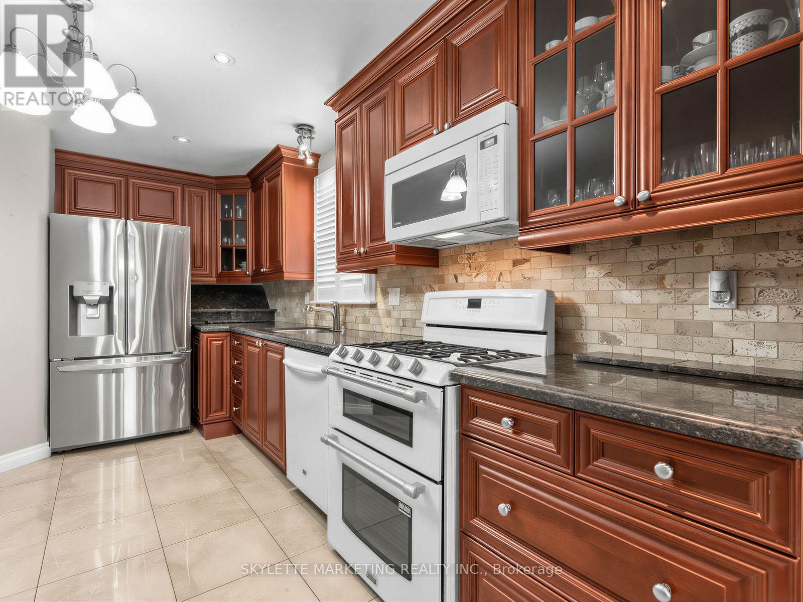 Photo of 14 BARDWELL CRESCENT