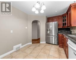 14 Bardwell Crescent, Toronto, ON M1R1C9 Photo 13