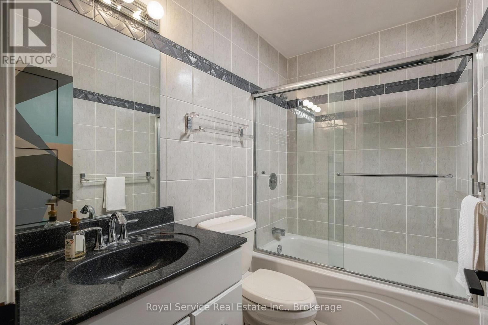 126 RIDGEWOOD ROAD - Image 24