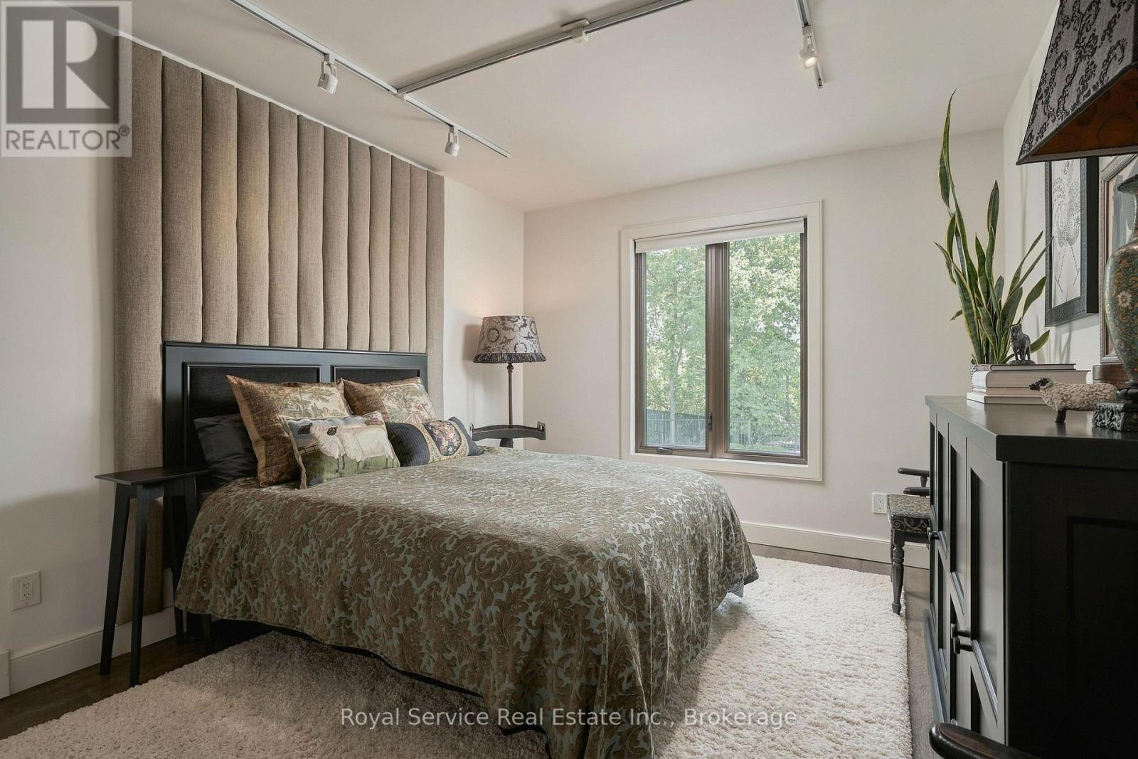 126 RIDGEWOOD ROAD - Image 35