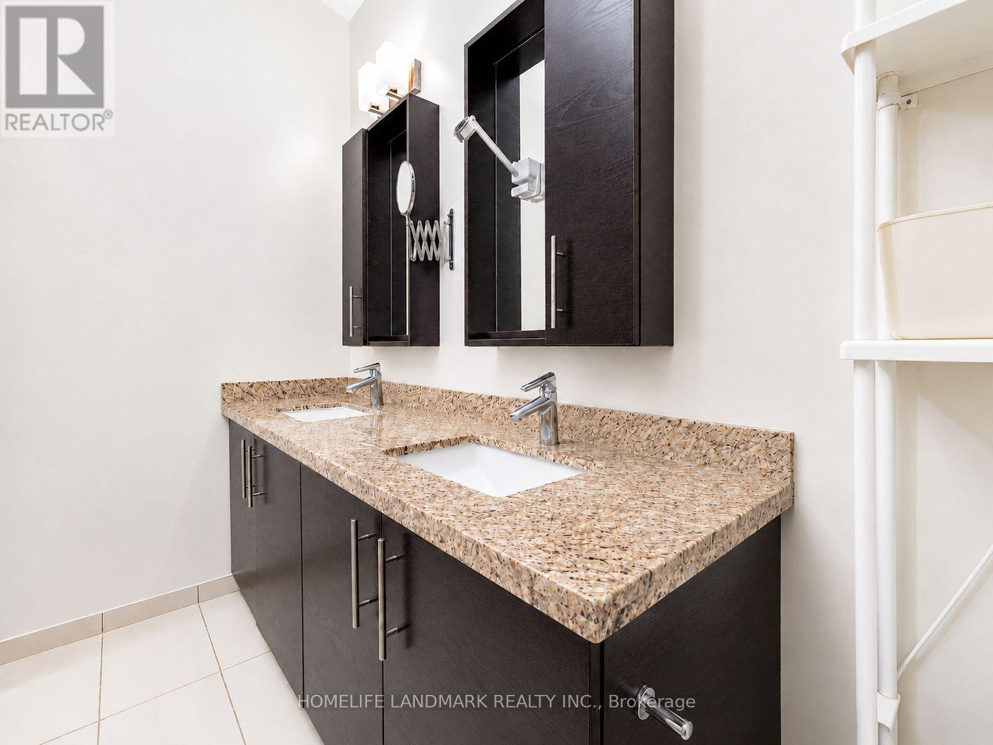 #325-PH9 325 SOUTH PARK ROAD - 16