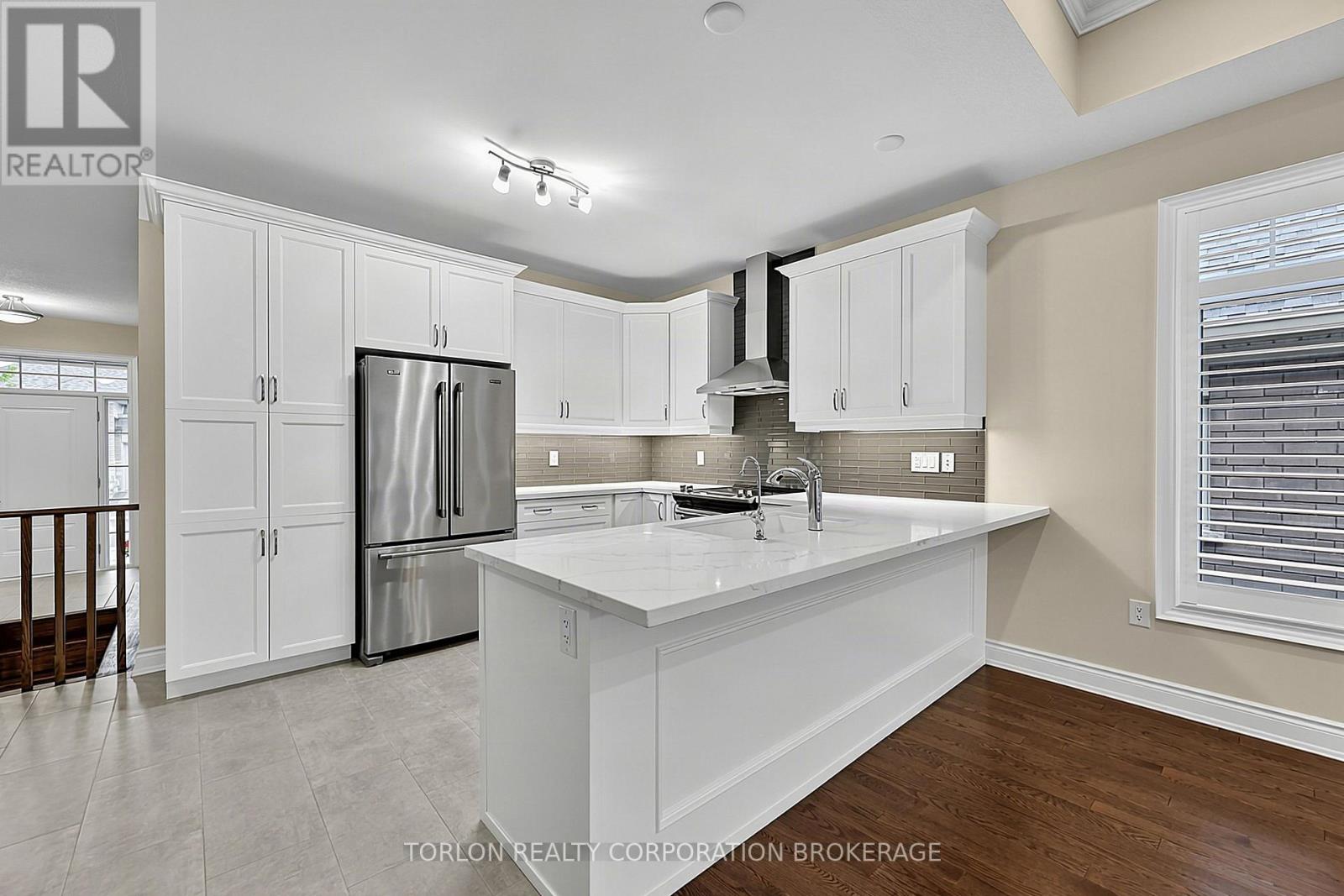 #4 76 SUMMERHILL DRIVE - 12