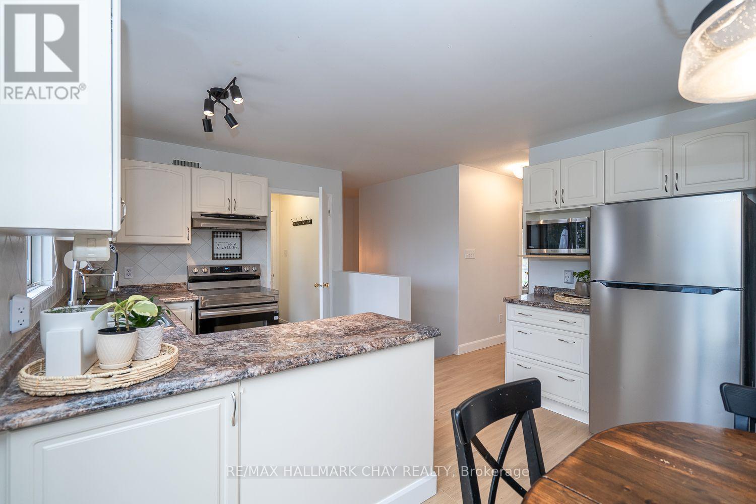 3778 WEST STREET W - 13