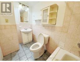61 Bloomington Crescent, Toronto, ON M3N1R2 Photo 18