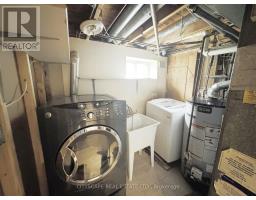 61 Bloomington Crescent, Toronto, ON M3N1R2 Photo 37