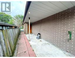 61 Bloomington Crescent, Toronto, ON M3N1R2 Photo 43