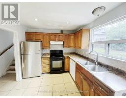 Family room - 61 Bloomington Crescent, Toronto, ON M3N1R2 Photo 8