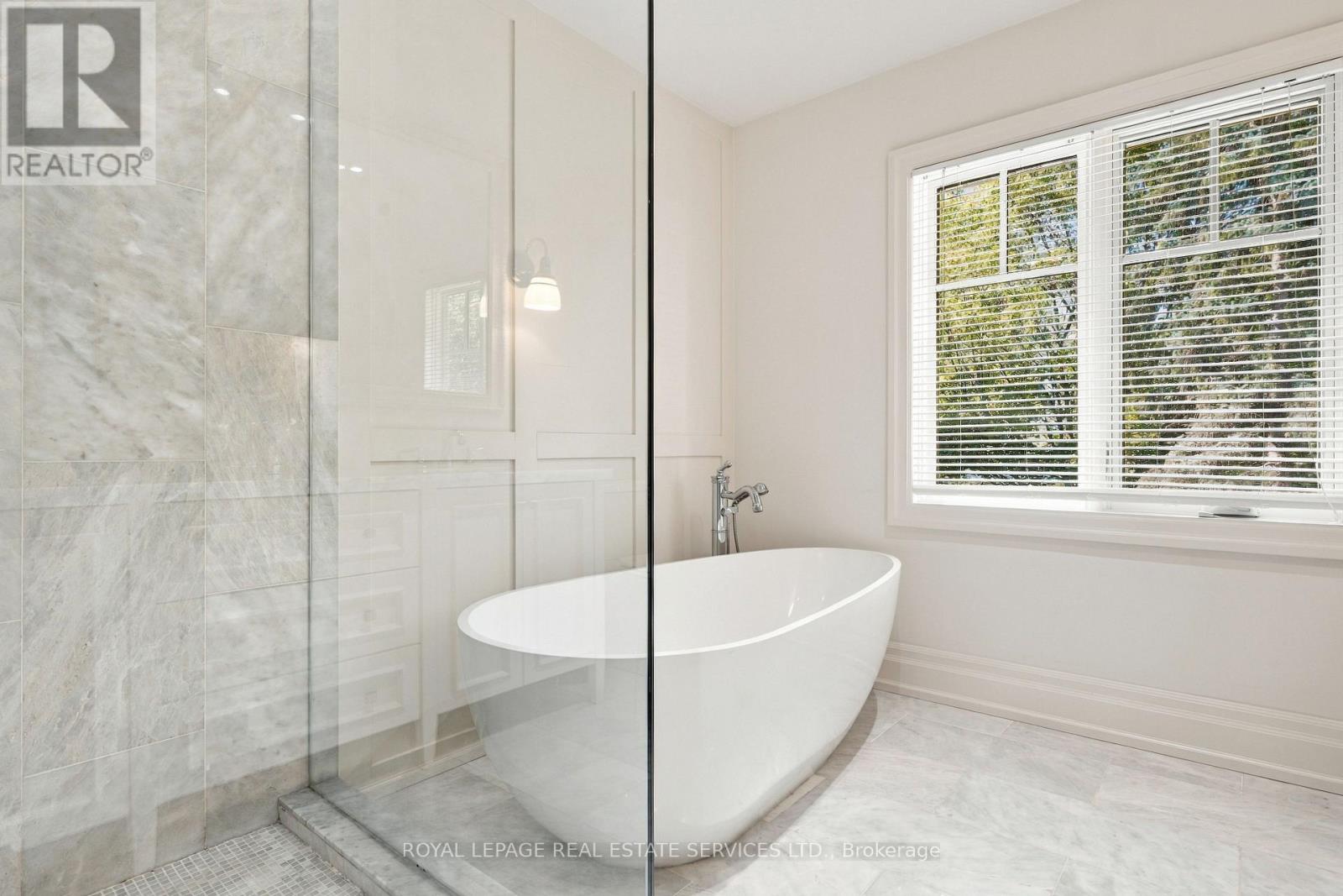 125 ULSTER DRIVE - 28