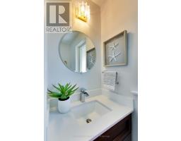 74 Raven Road, Toronto, ON M6L2A7 Photo 18