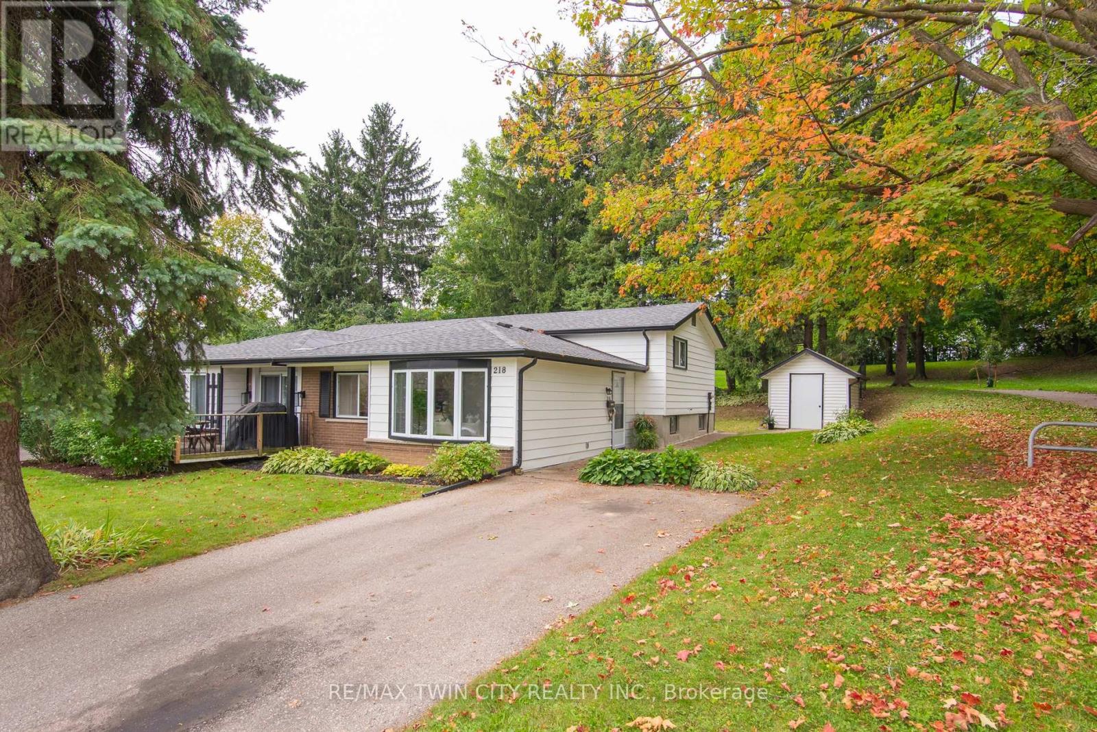 218 PINEDALE DRIVE - 1
