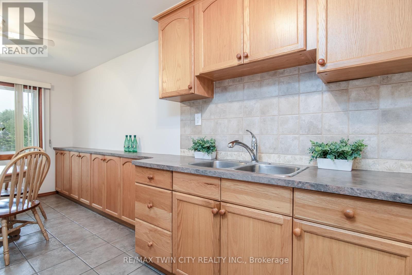 218 PINEDALE DRIVE - Image 26