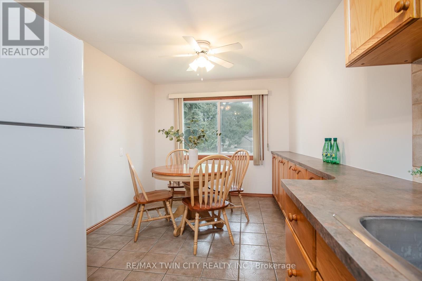218 PINEDALE DRIVE - 30