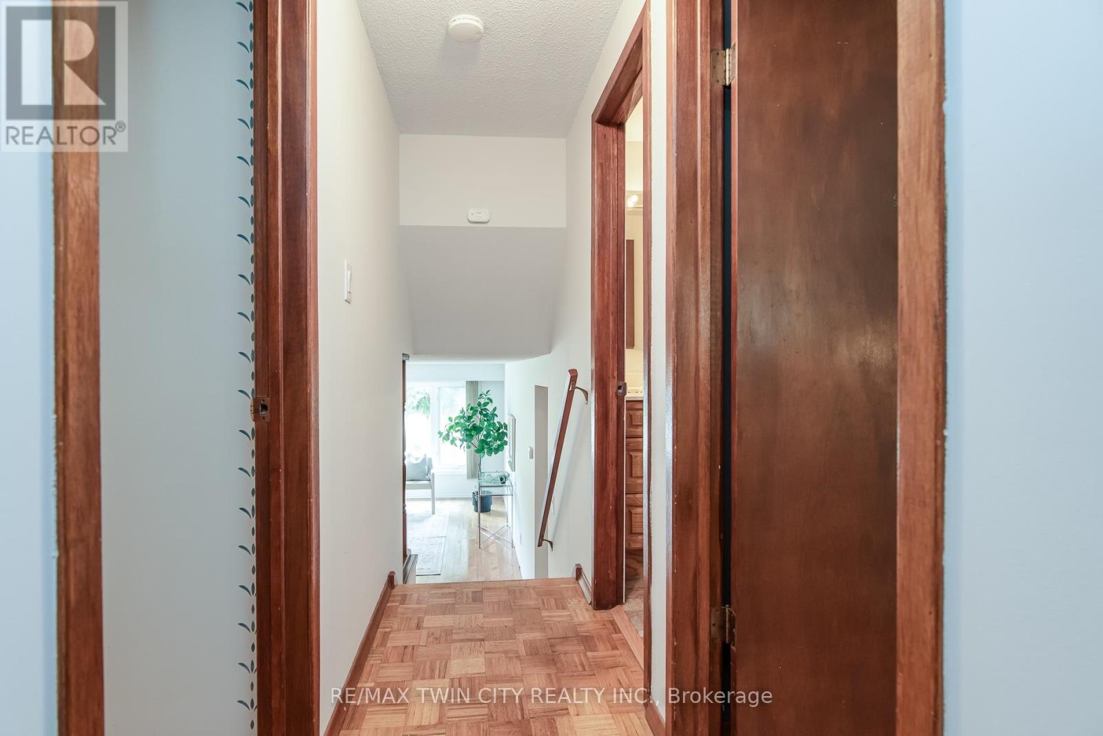 218 PINEDALE DRIVE - Image 42
