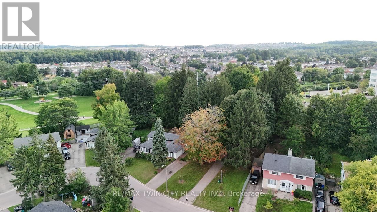 218 PINEDALE DRIVE - Image 44