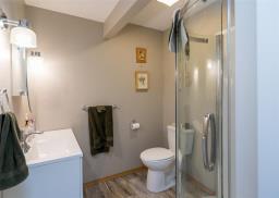 531 Hazel Avenue, Winnipeg Beach, MB R0C3G0 Photo 14