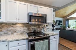 531 Hazel Avenue, Winnipeg Beach, MB R0C3G0 Photo 10