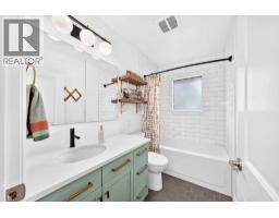 1916 Green Ridge Road Sw, Calgary, AB T3E4B1 Photo 21