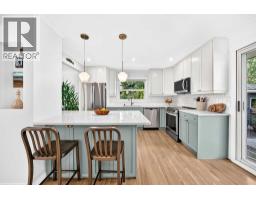 Bedroom - 1916 Green Ridge Road Sw, Calgary, AB T3E4B1 Photo 6
