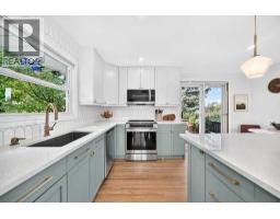 Primary Bedroom - 1916 Green Ridge Road Sw, Calgary, AB T3E4B1 Photo 8