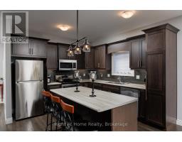 Kitchen - 40 Birchmount Street, Quinte West, ON K8V0C6 Photo 8