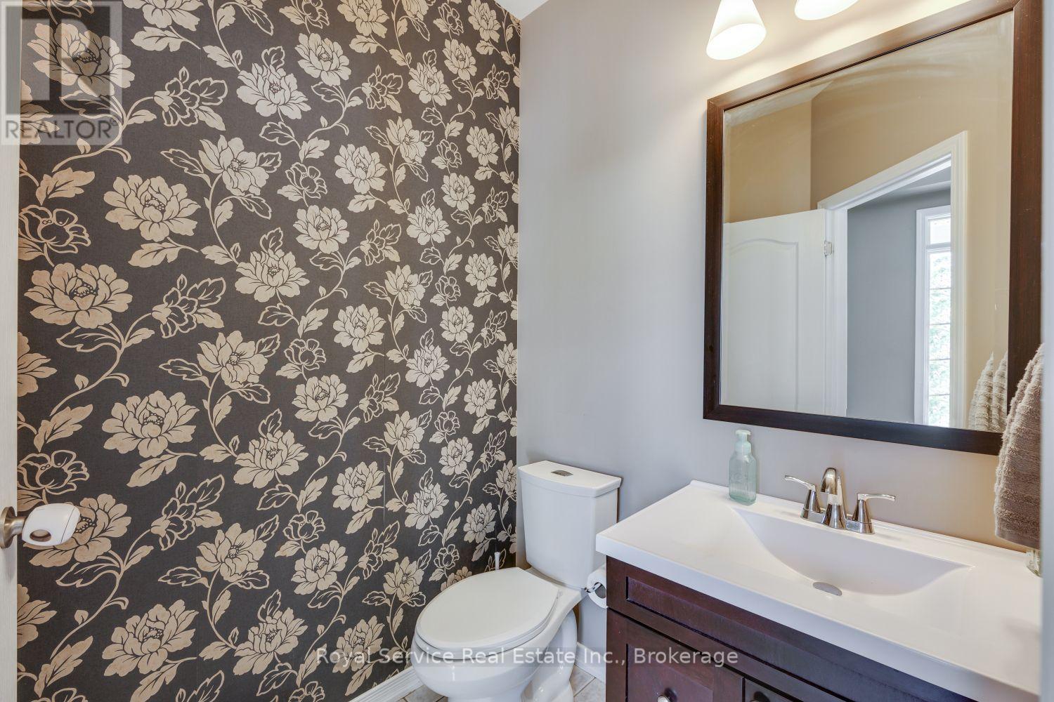 762 Carlisle Street, Cobourg, Ontario, K9A0C6, Cobourg, Ontario — photo 5 of 5